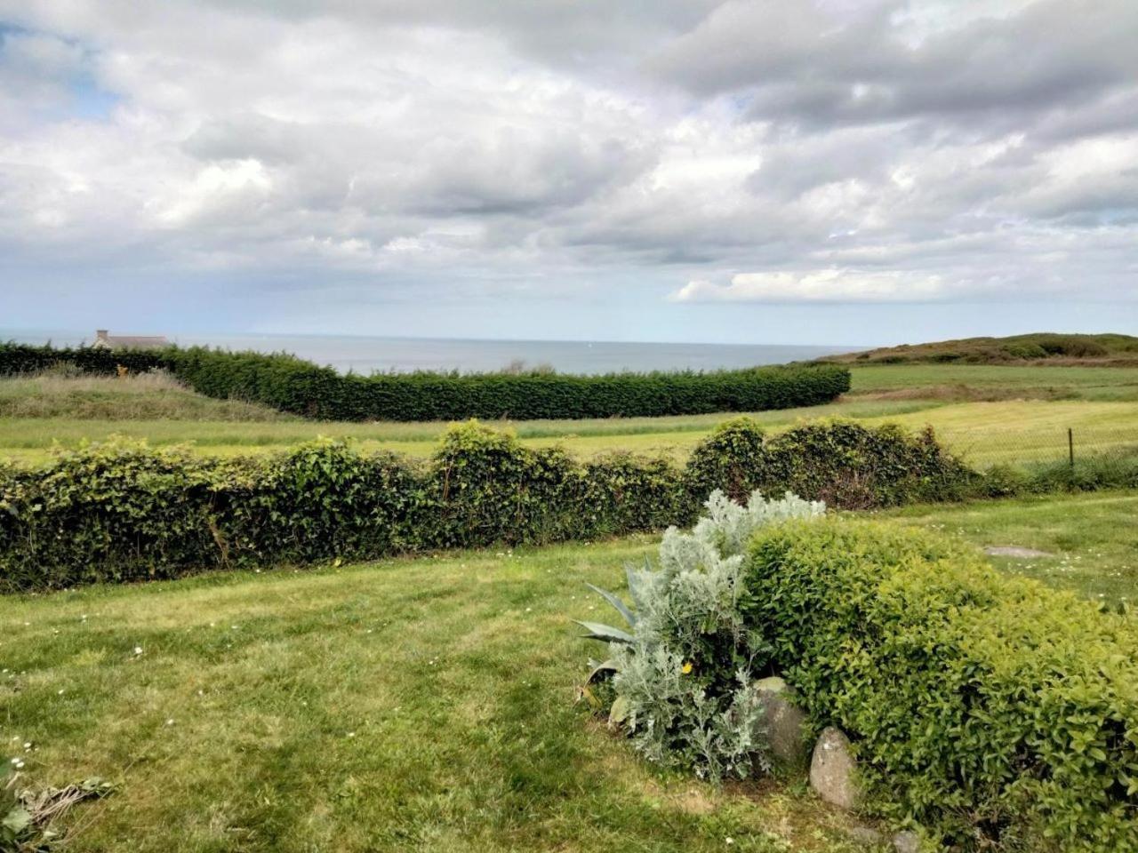Bienvenue Au Studio L'Escale Bleue Avec Vue Mer Et Sur Le Cap Frehel Saint-Cast-le-Guildo Exterior foto